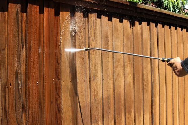 Fence Cleaning in Mason