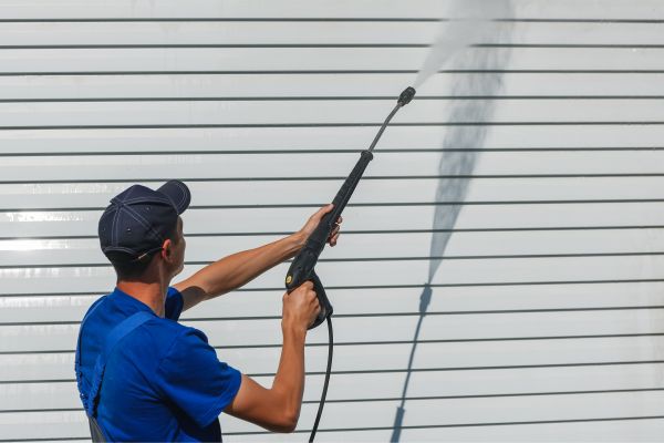 Siding Washing in Mason