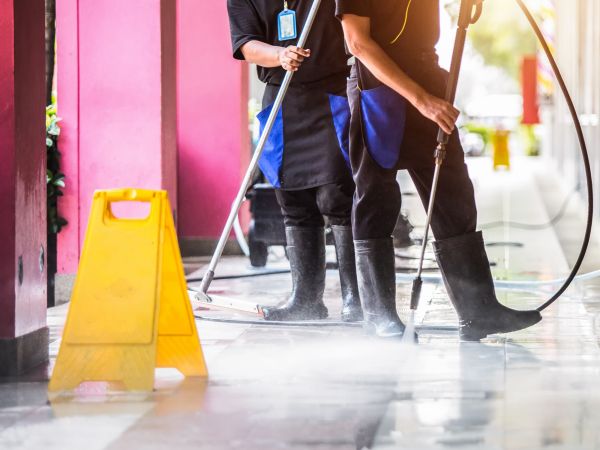Store Powerwashing in Mason